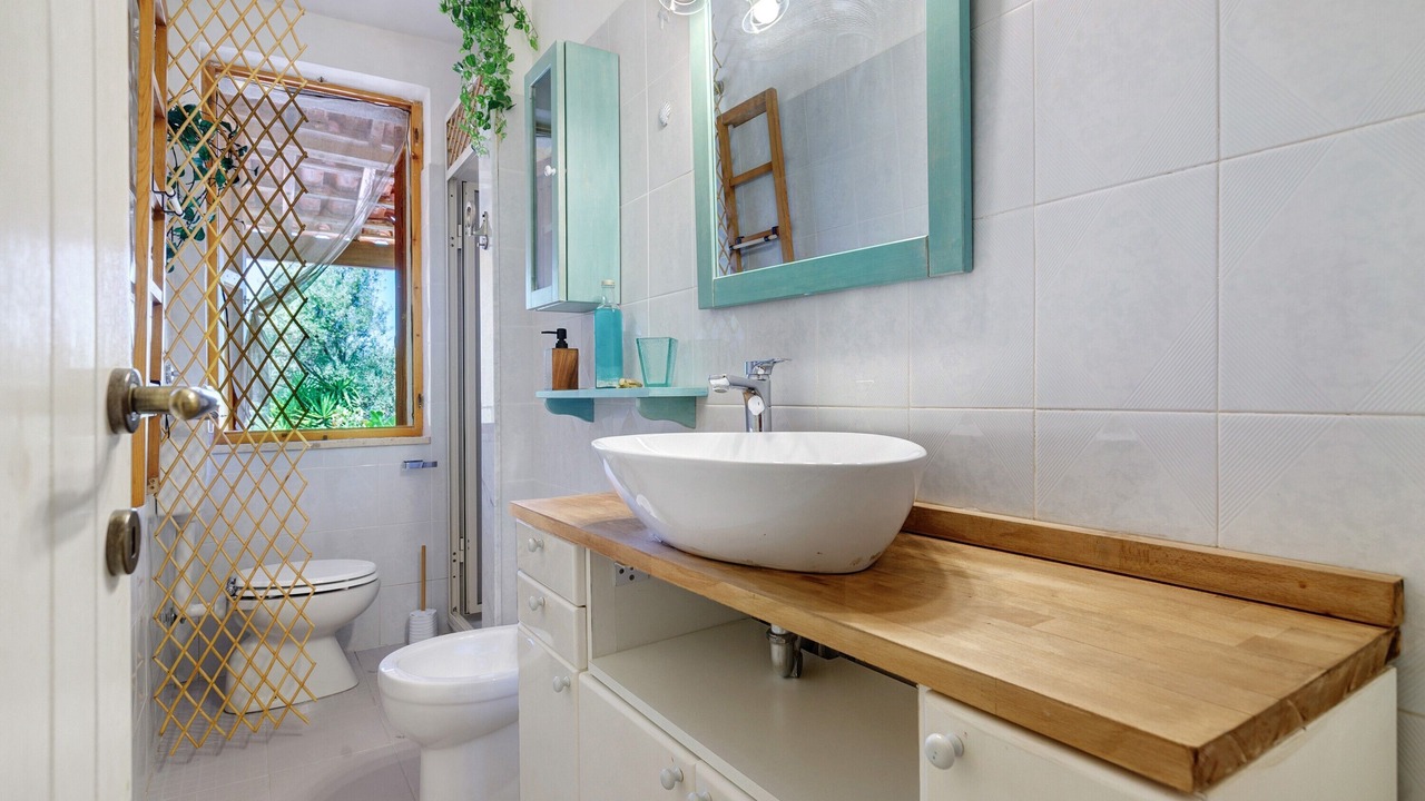 Photo of Bathroom in Eden Beach