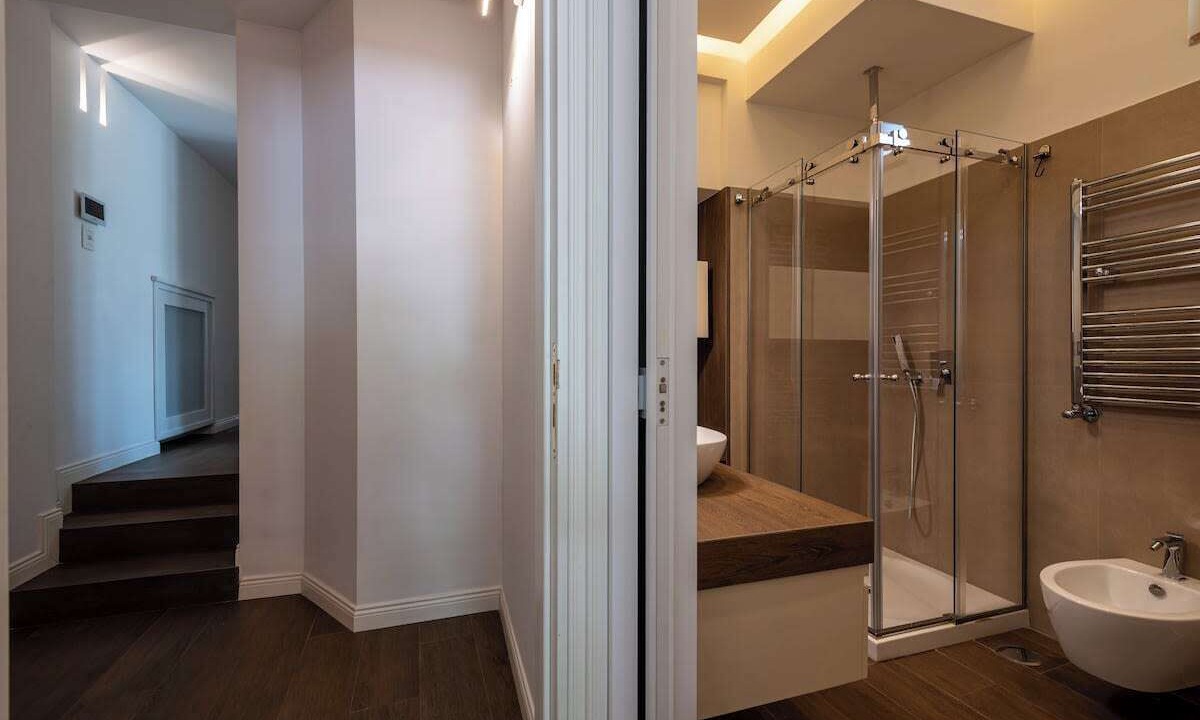 Photo of Bathroom in Bacoli
