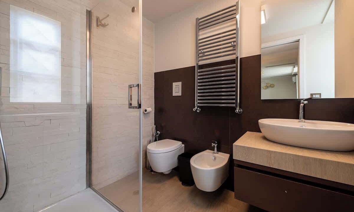 Photo of Bathroom in Bacoli