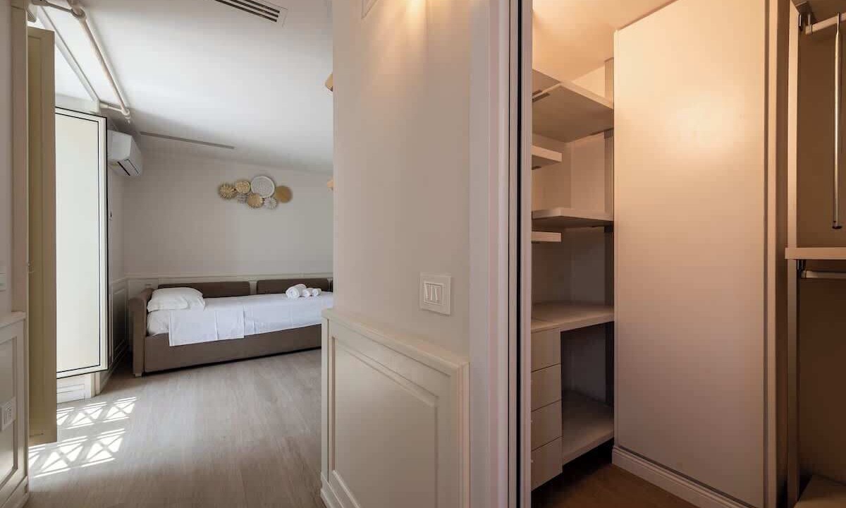 Photo of Bedroom in Bacoli
