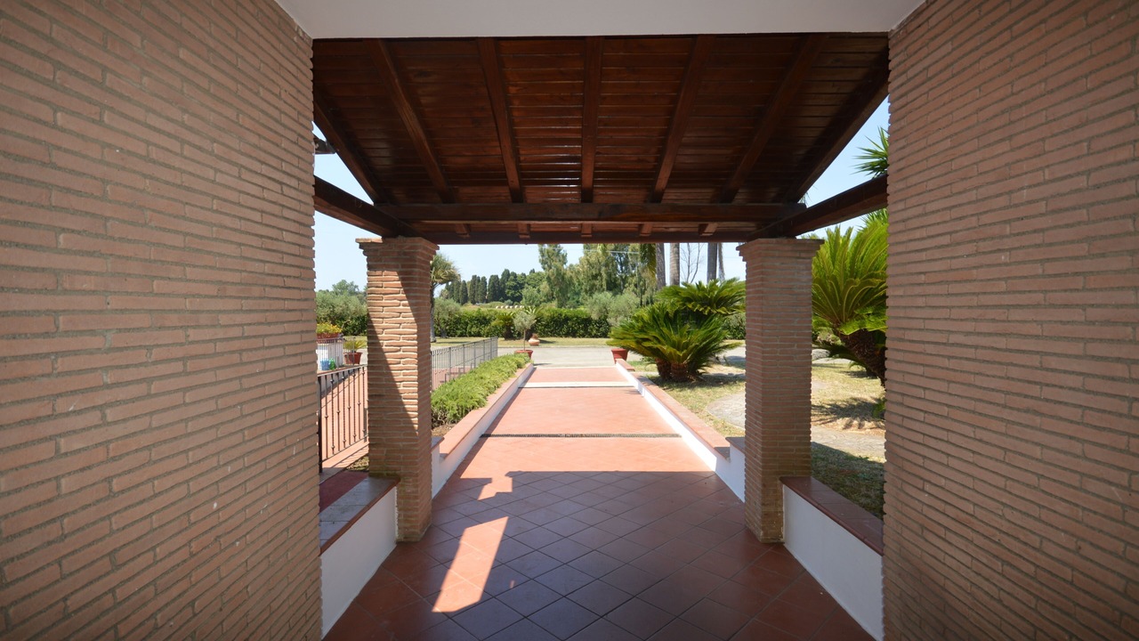 Photo of Outdoor in Latina