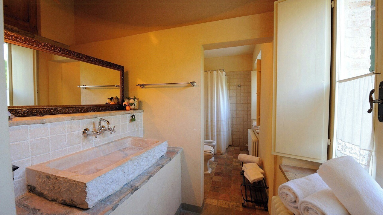 Photo of Bathroom in Rupoli