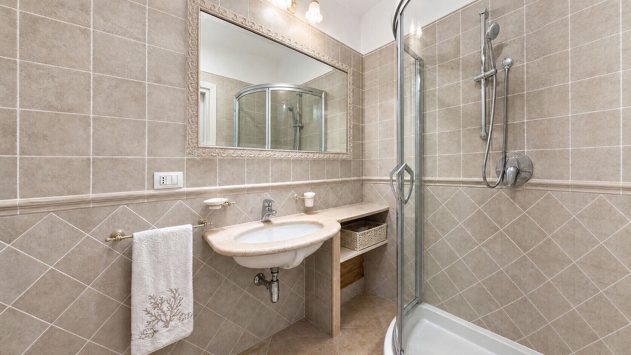 Photo of Bathroom in Liscia di Vacca