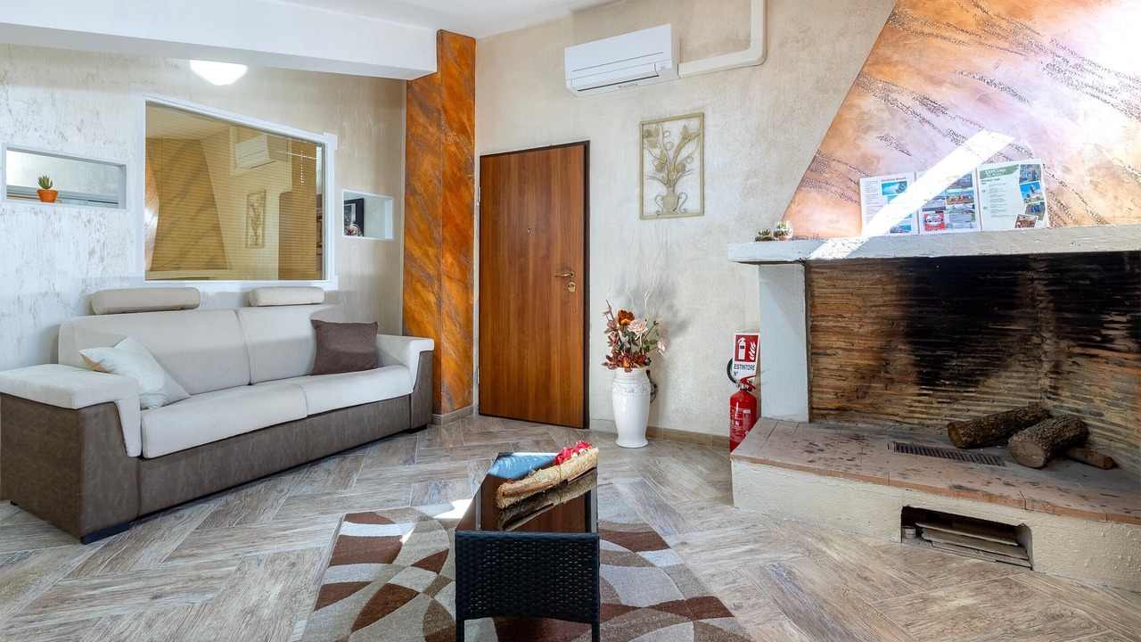 Photo of Livingroom in Nulvi