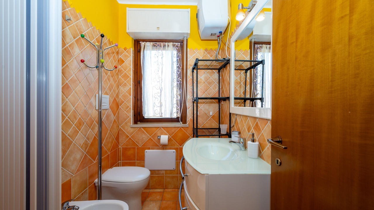 Photo of Bathroom in La Maddalena