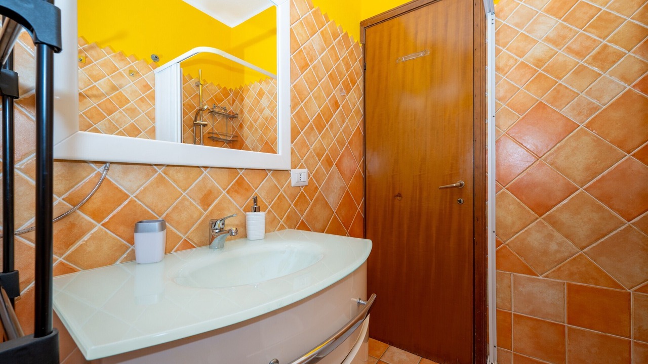 Photo of Bathroom in La Maddalena