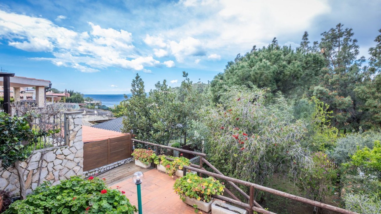 Photo of Outdoor in Geremeas