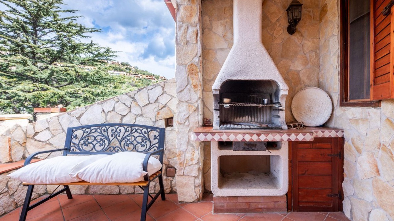 Photo of Patio Balcony in Geremeas
