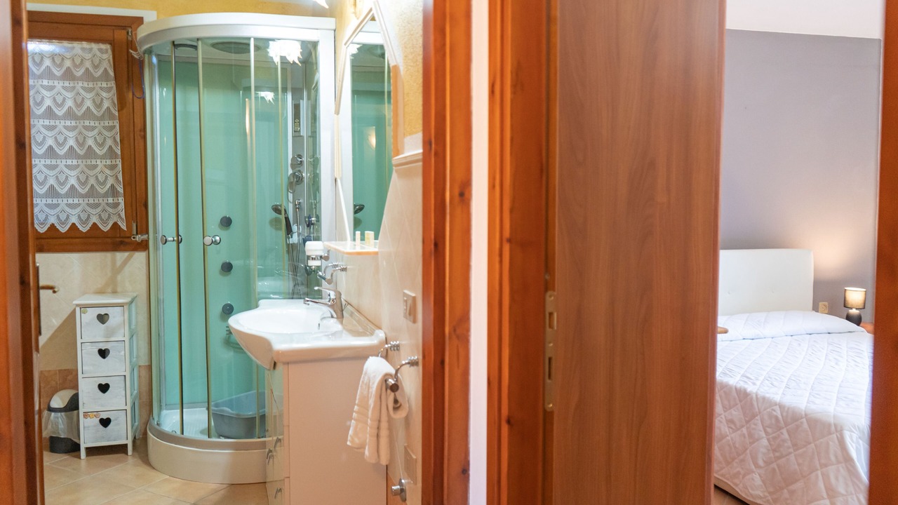 Photo of Bathroom in Buddittogliu Straulas