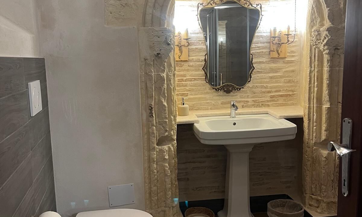 Photo of Bathroom in Historic Castle District