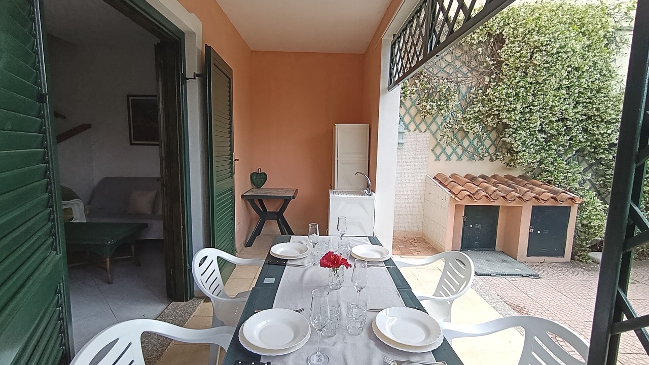 Photo of Outdoor in Agrustos