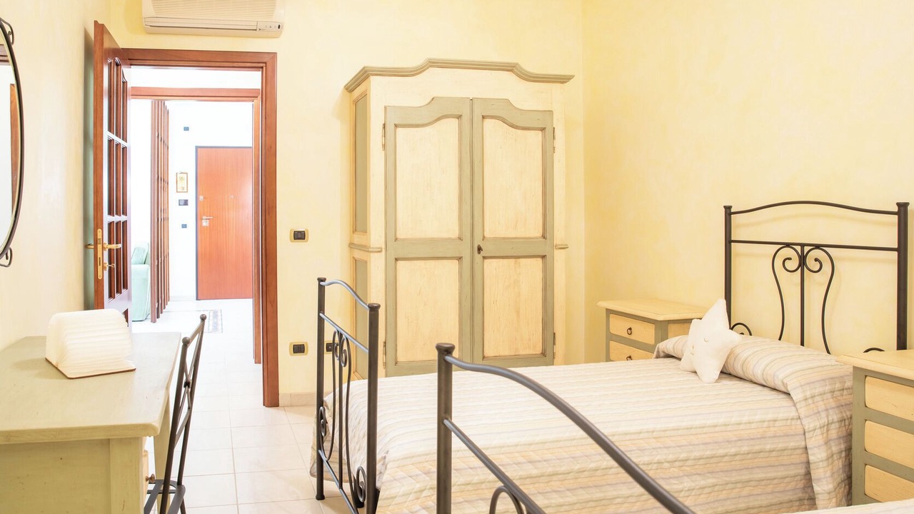 Photo of Bedroom in Lido