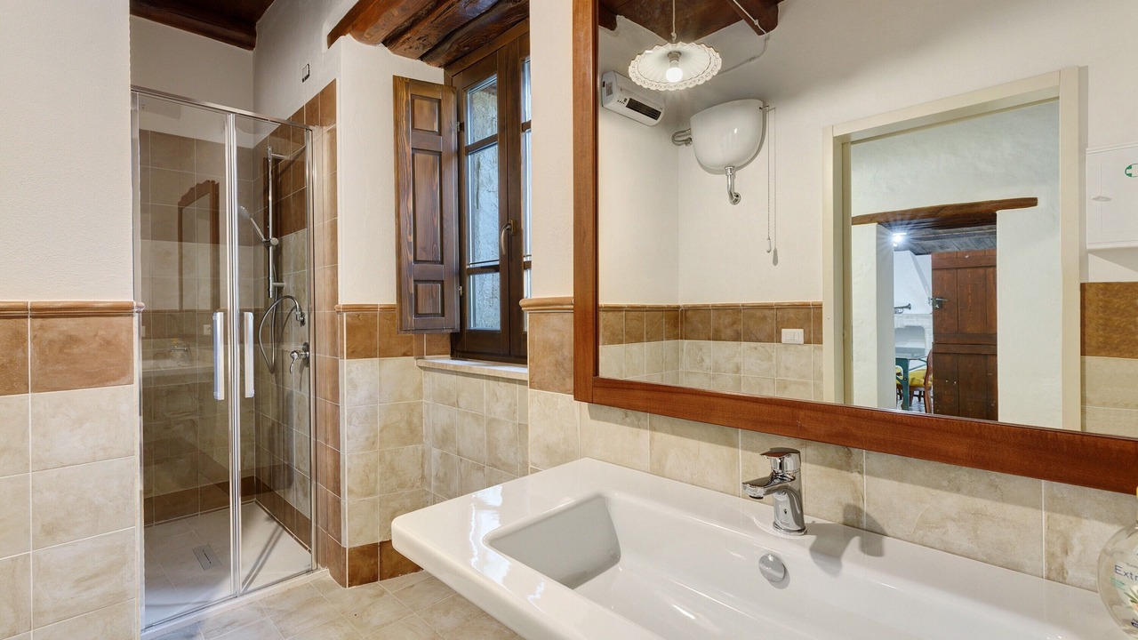 Photo of Bathroom in Tuili