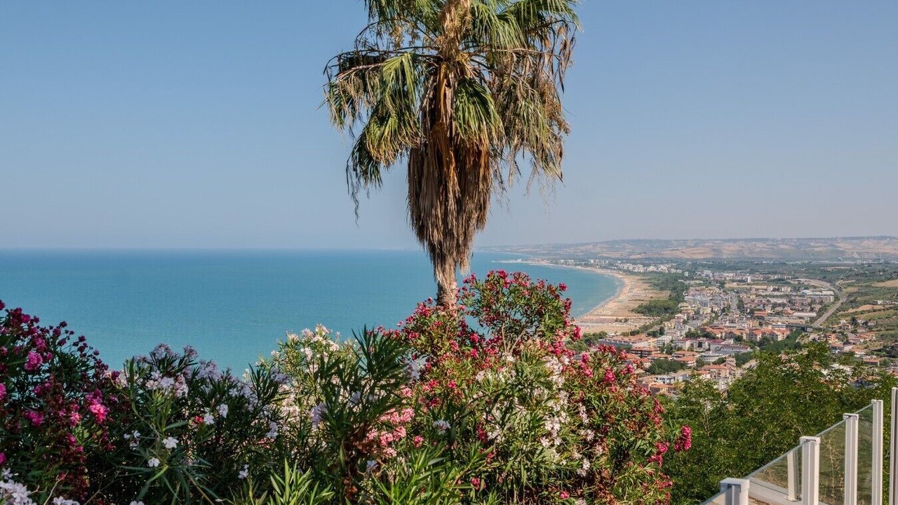 Photo of Others in Vasto