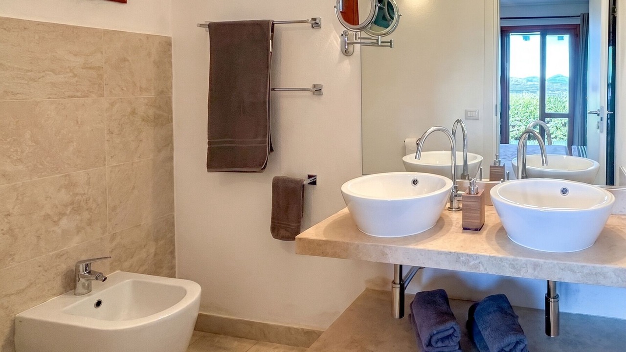 Photo of Bathroom in Tiriddo