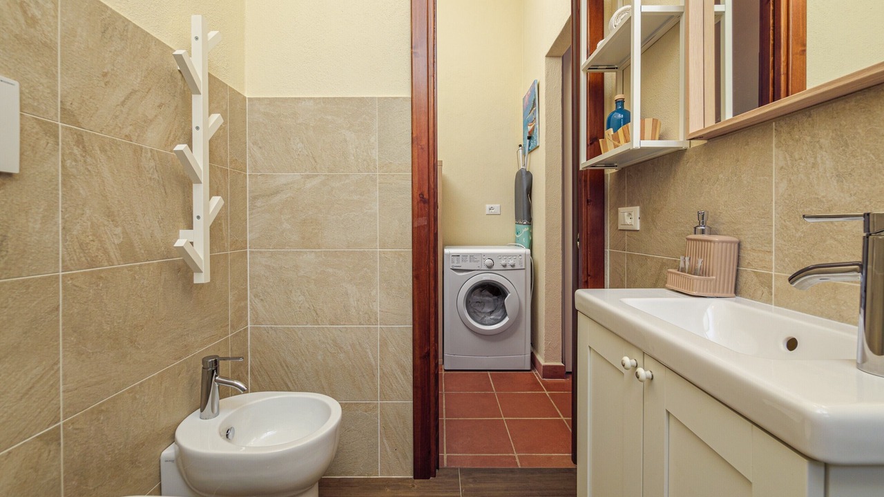 Photo of Bathroom in Tiriddo