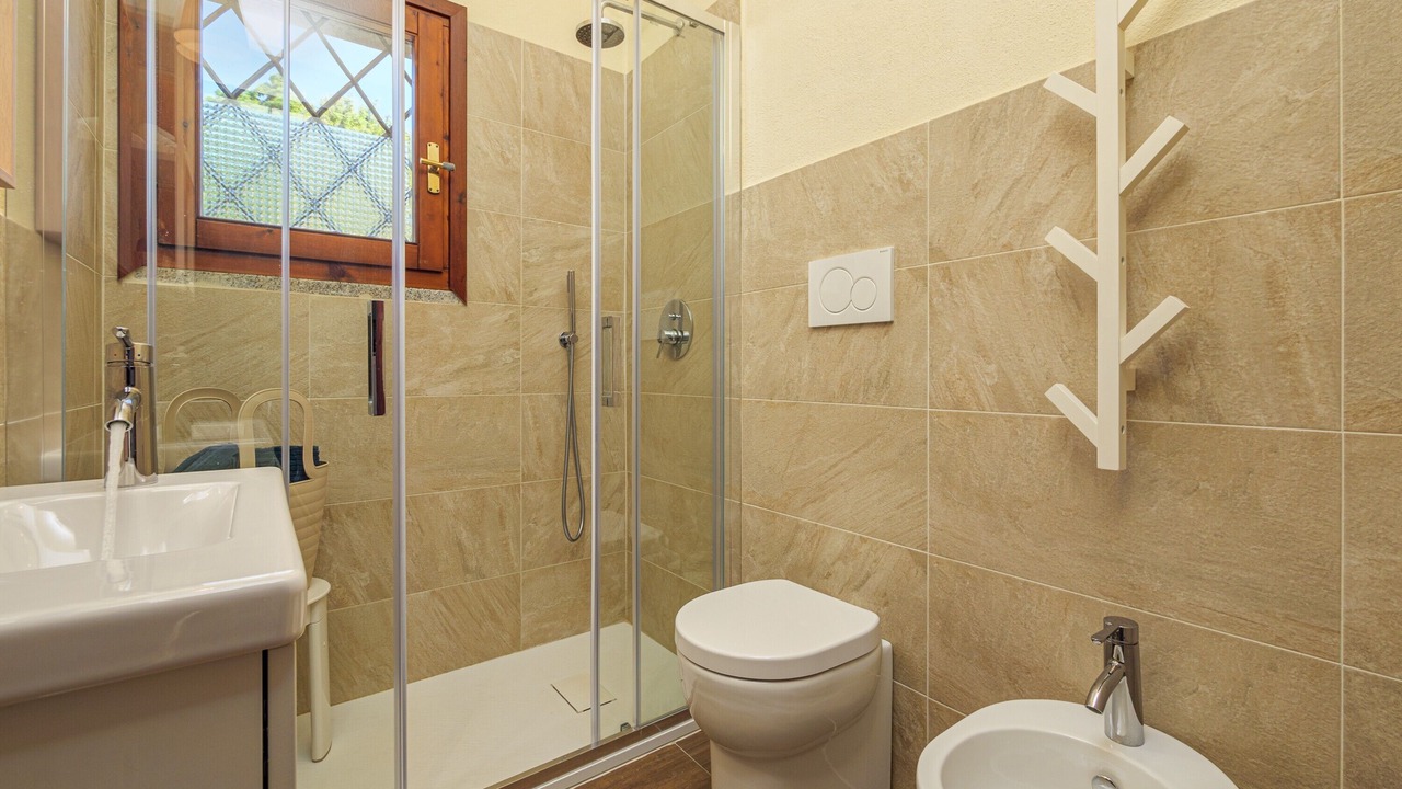 Photo of Bathroom in Tiriddo