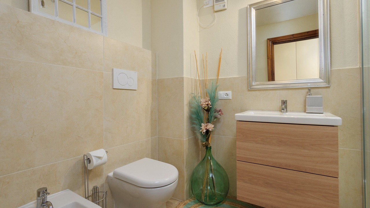 Photo of Bathroom in Tiriddo