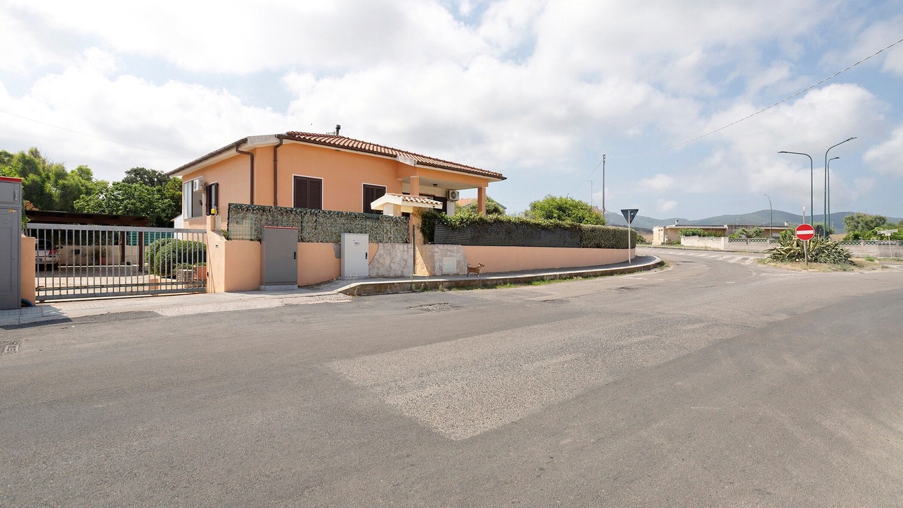 Photo of Outdoor in Palmadula