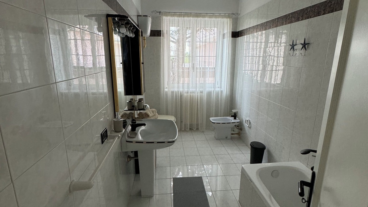 Photo of Bathroom in Petacciato