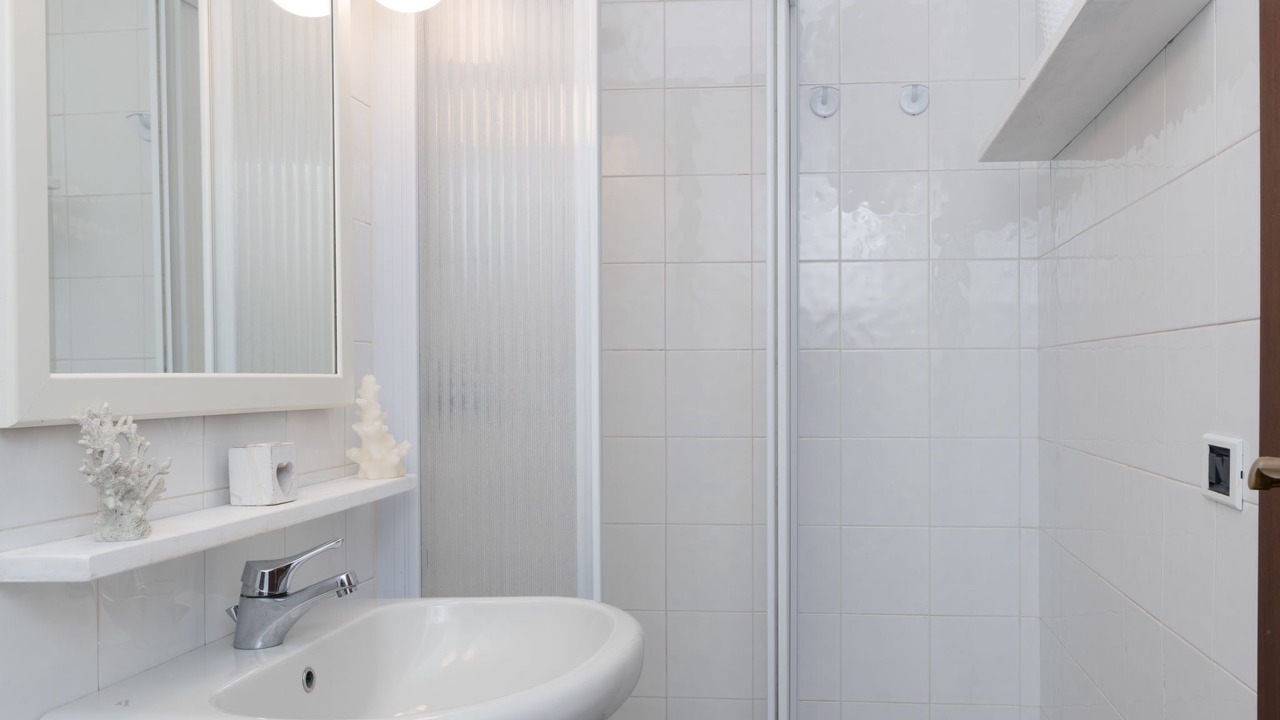 Photo of Bathroom in Baia Caddinas