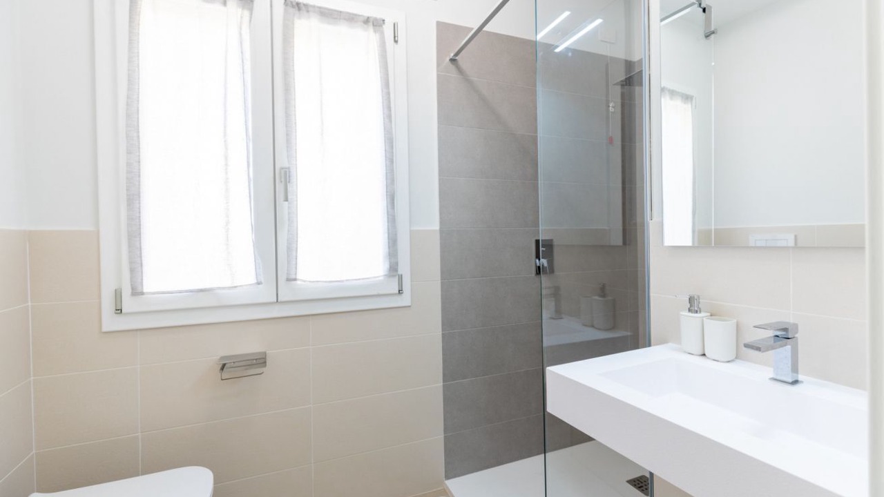 Photo of Bathroom in Oristano Historic Centre