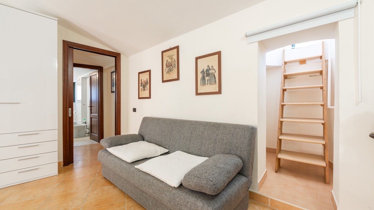 Photo of Livingroom in Historic Castle District