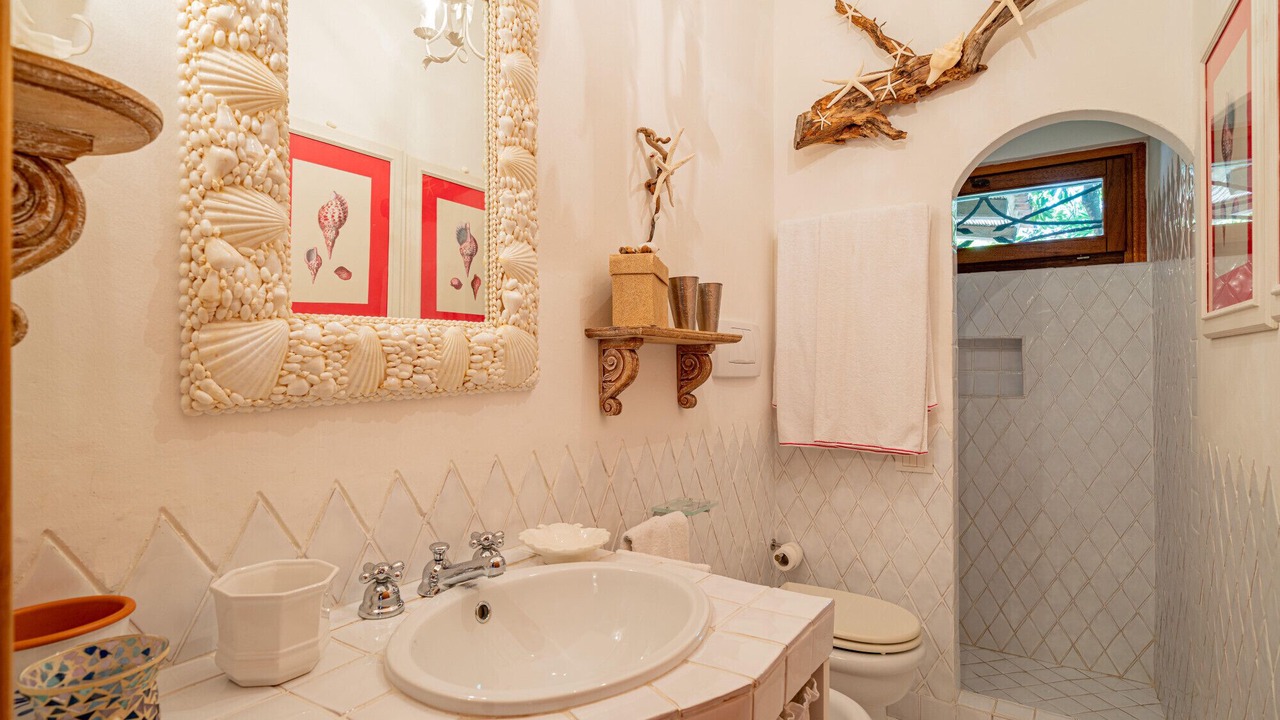Photo of Bathroom in Pantogia