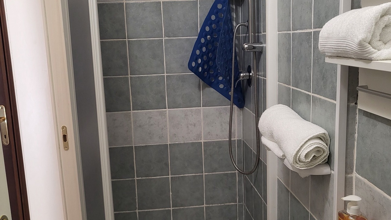 Photo of Bathroom in Iglesias Historic Centre