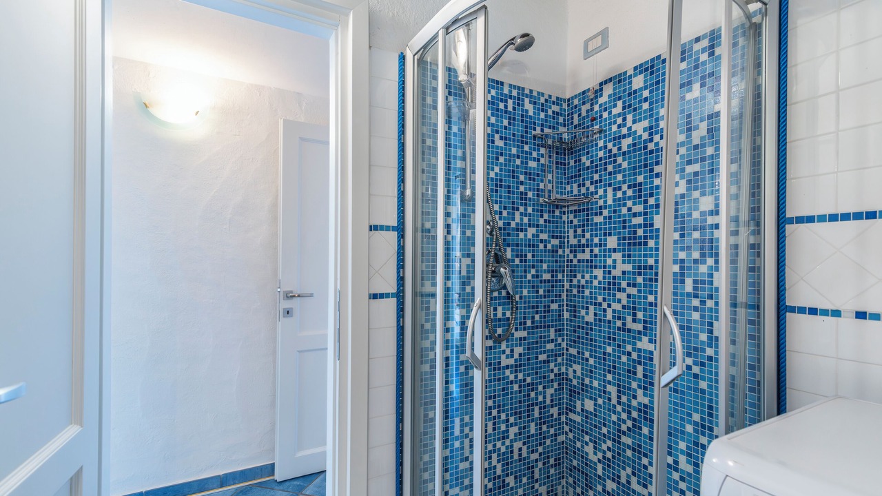 Photo of Bathroom in Tiriddo