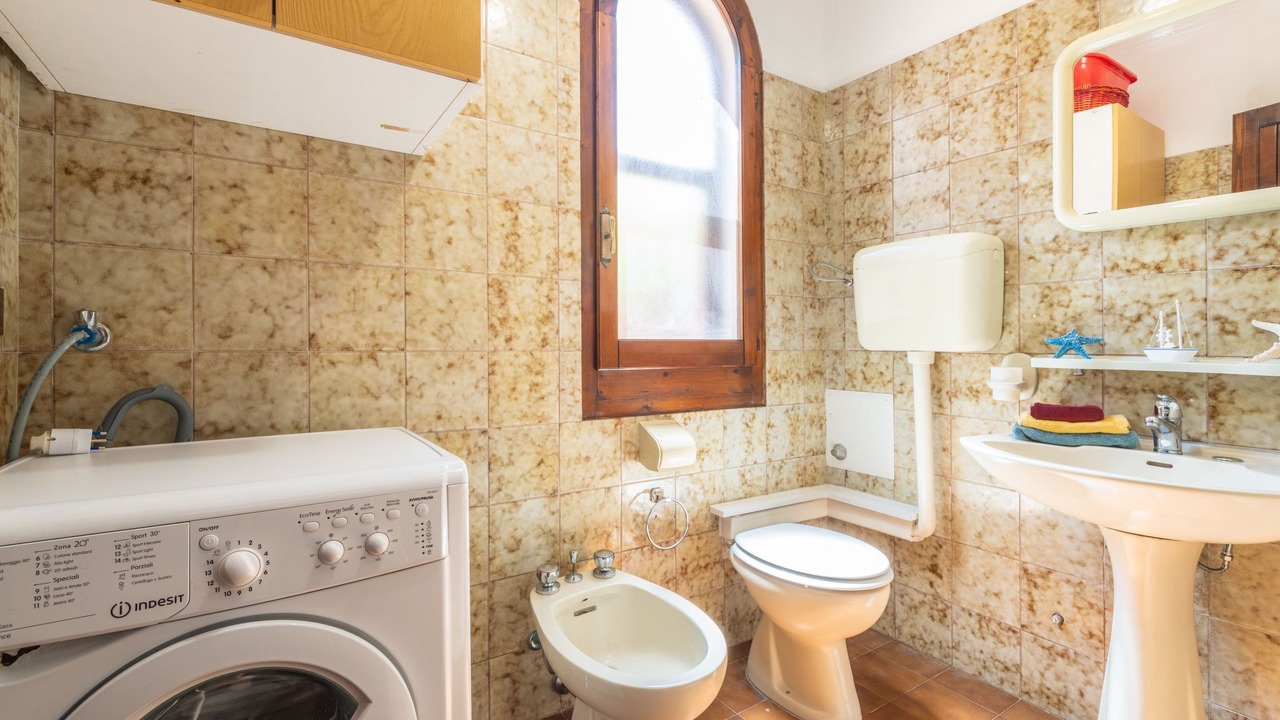Photo of Bathroom in S'oru e Mari
