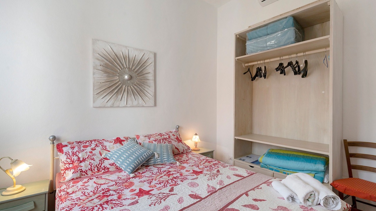Photo of Bedroom in La Maddalena
