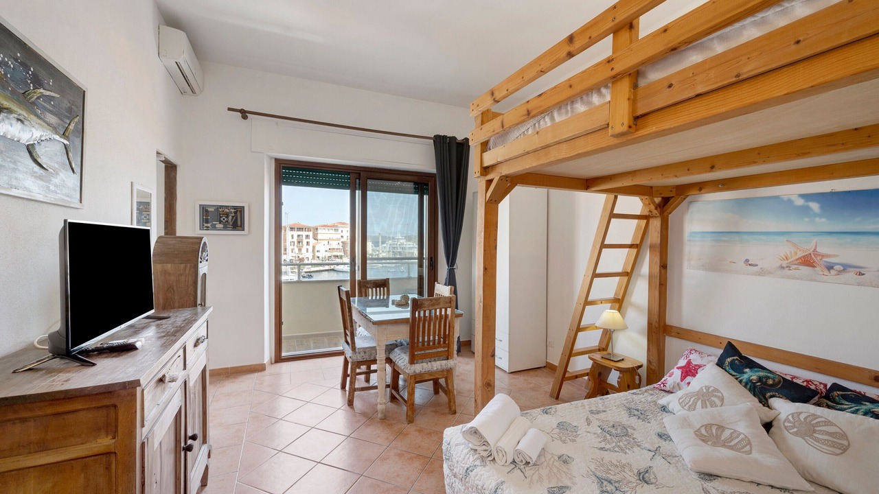 Photo of Bedroom in La Maddalena