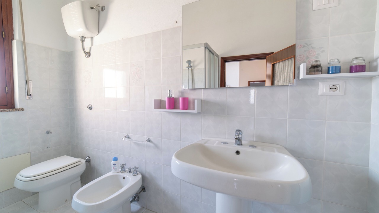 Photo of Bathroom in Cabras