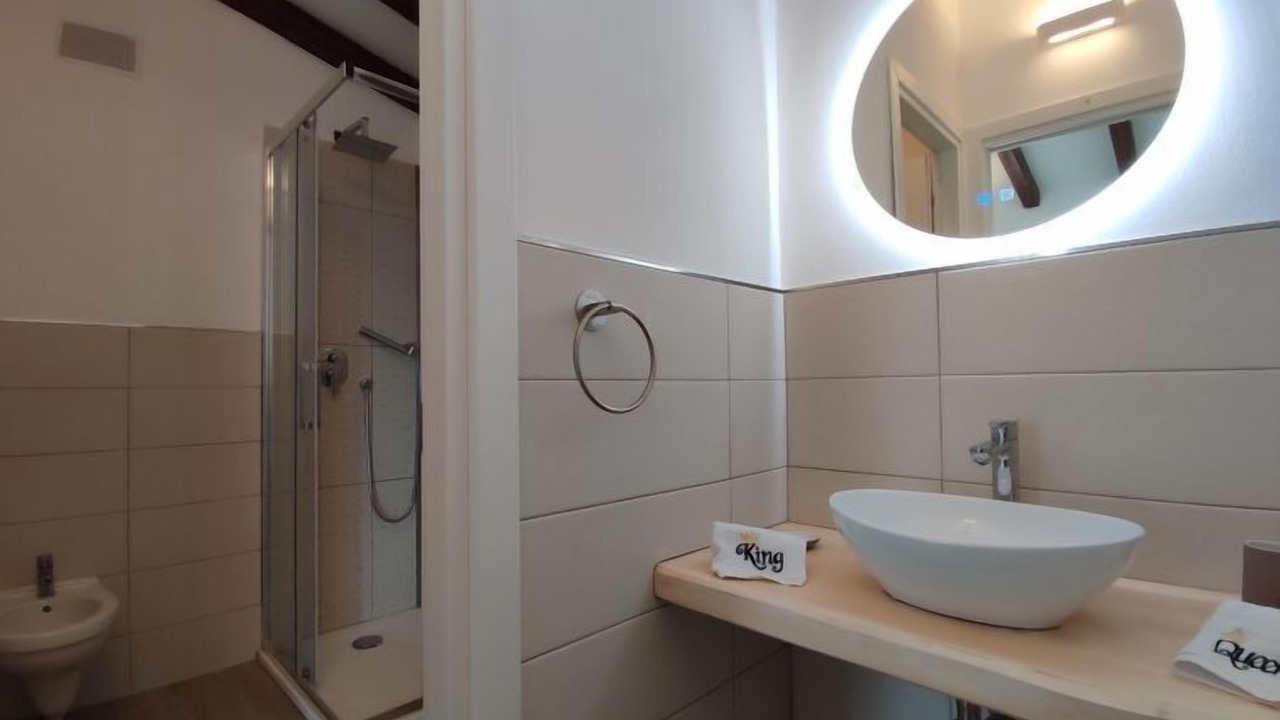 Photo of Bathroom in Tiriddo