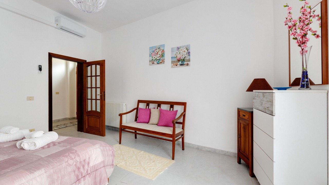 Photo of Bedroom in Oristano Historic Centre