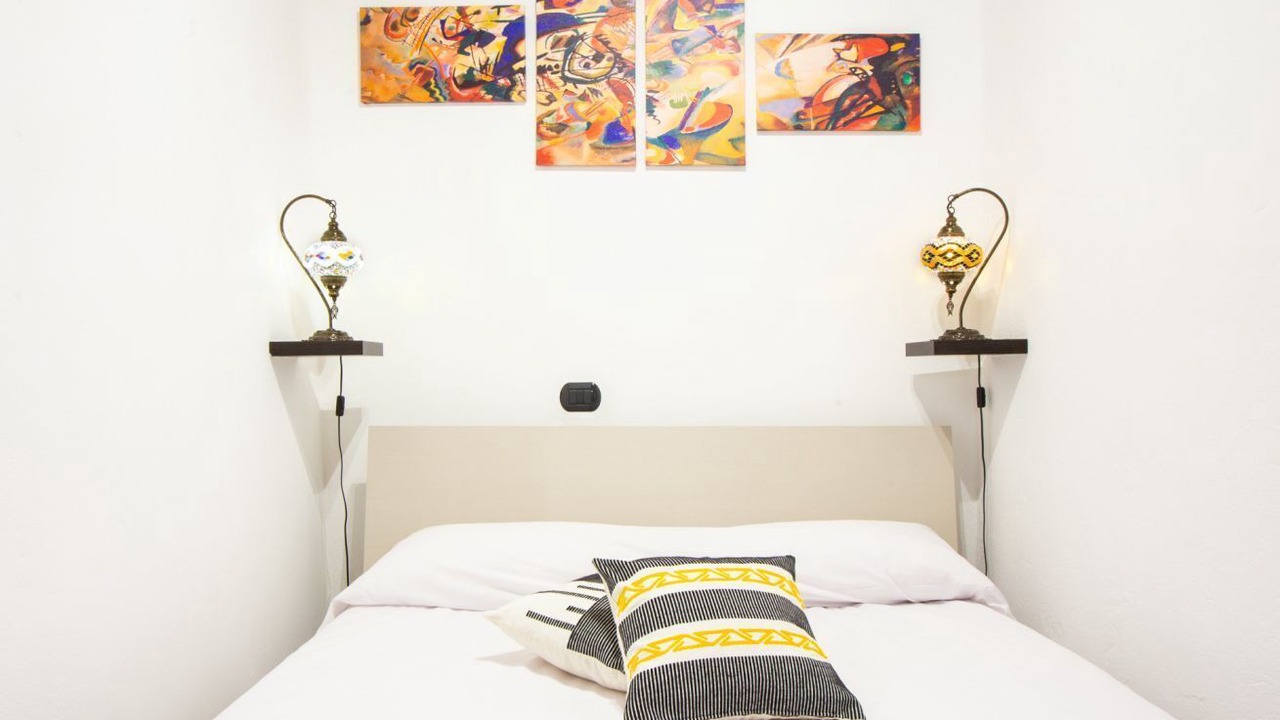 Photo of Bedroom in Historic Castle District