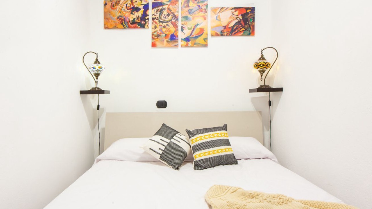 Photo of Bedroom in Historic Castle District