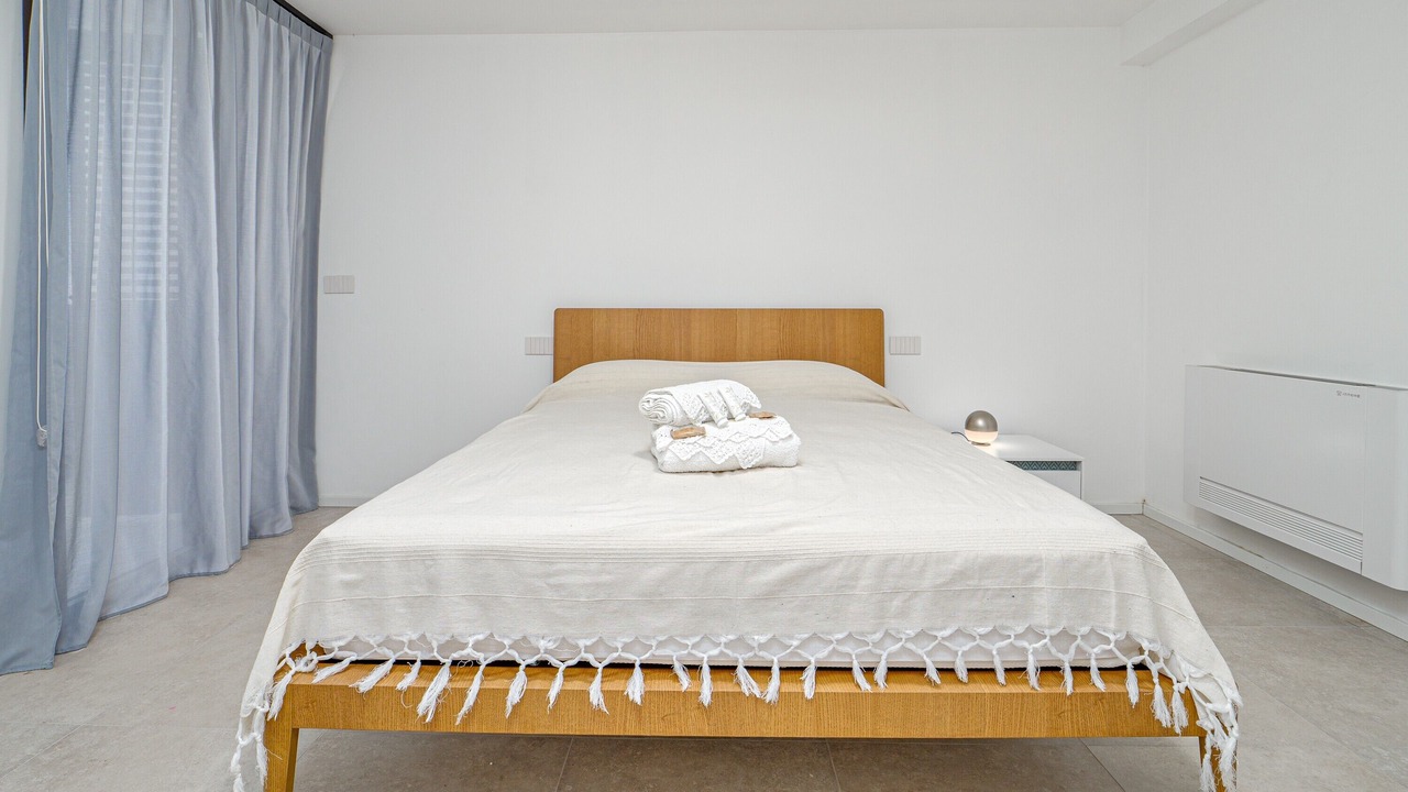 Photo of Bedroom in Baia Caddinas