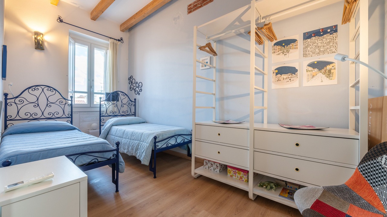 Photo of Bedroom in Historic Castle District