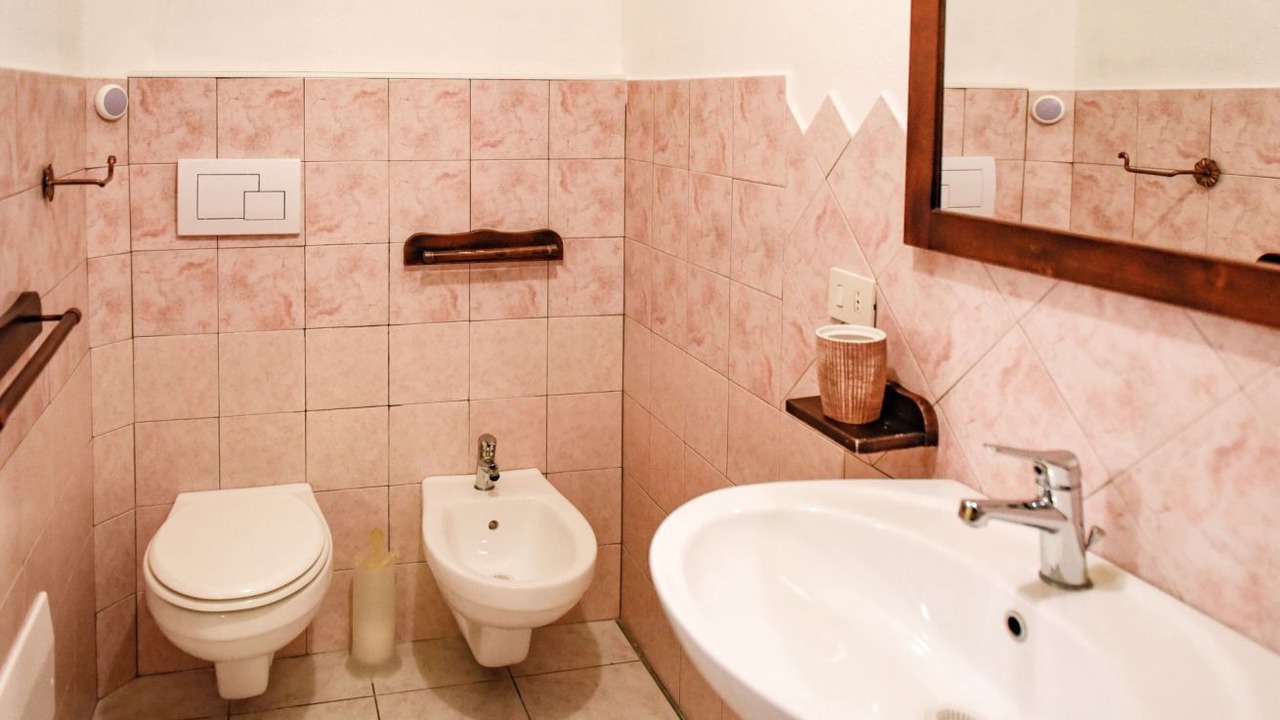 Photo of Bathroom in Oliena