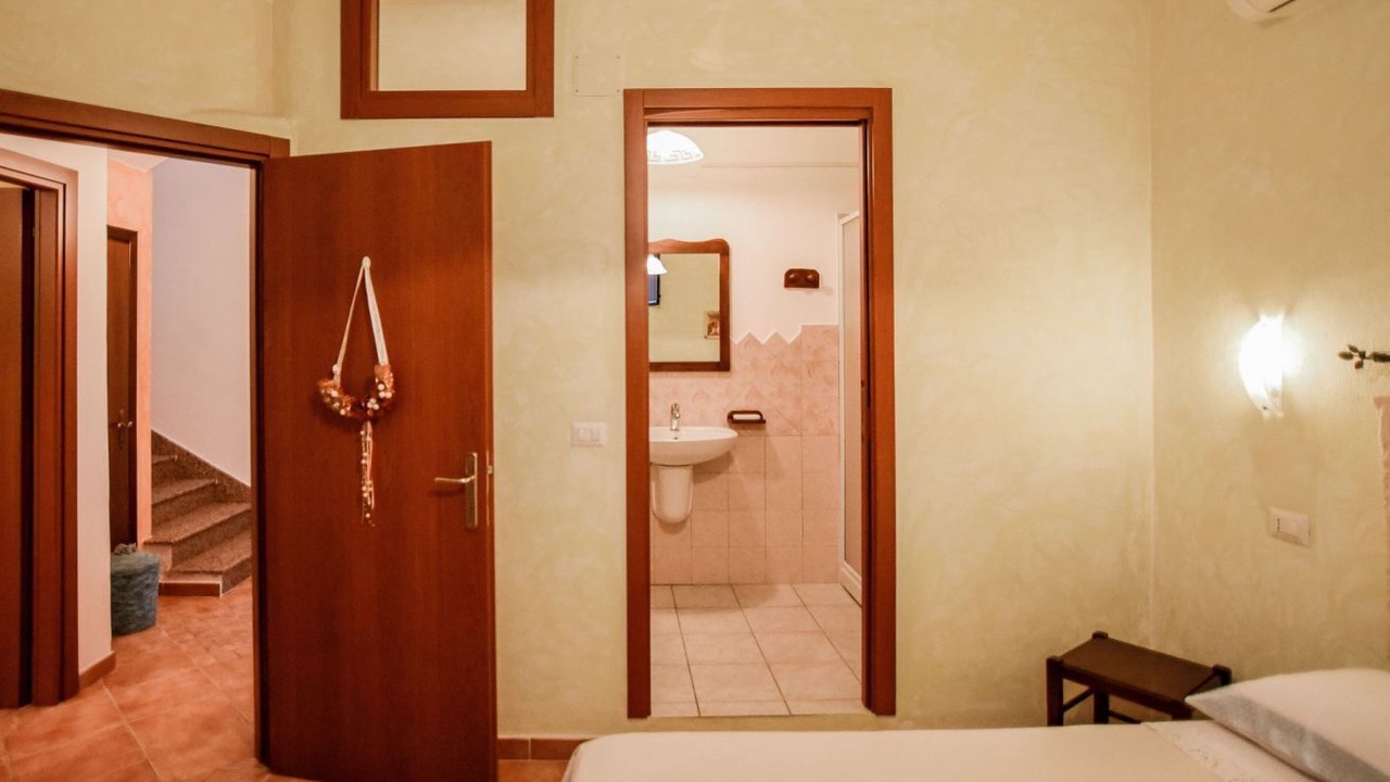 Photo of Bedroom in Oliena