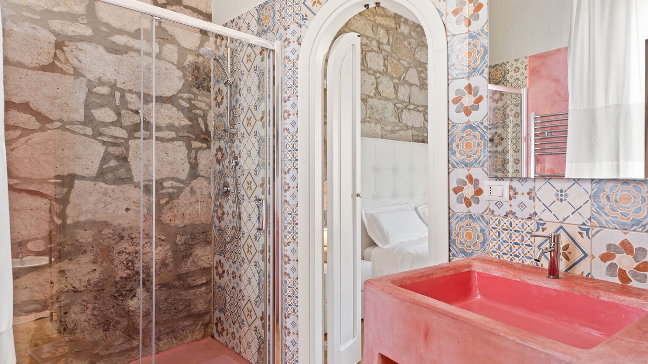 Photo of Bathroom in Bosa Historic Centre