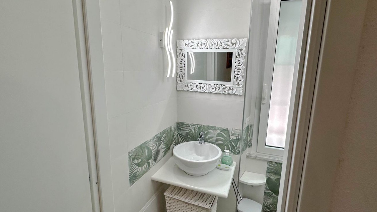 Photo of Bathroom in Nuoro