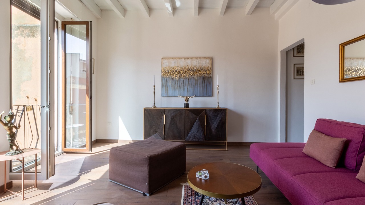 Photo of Livingroom in Historic Castle District