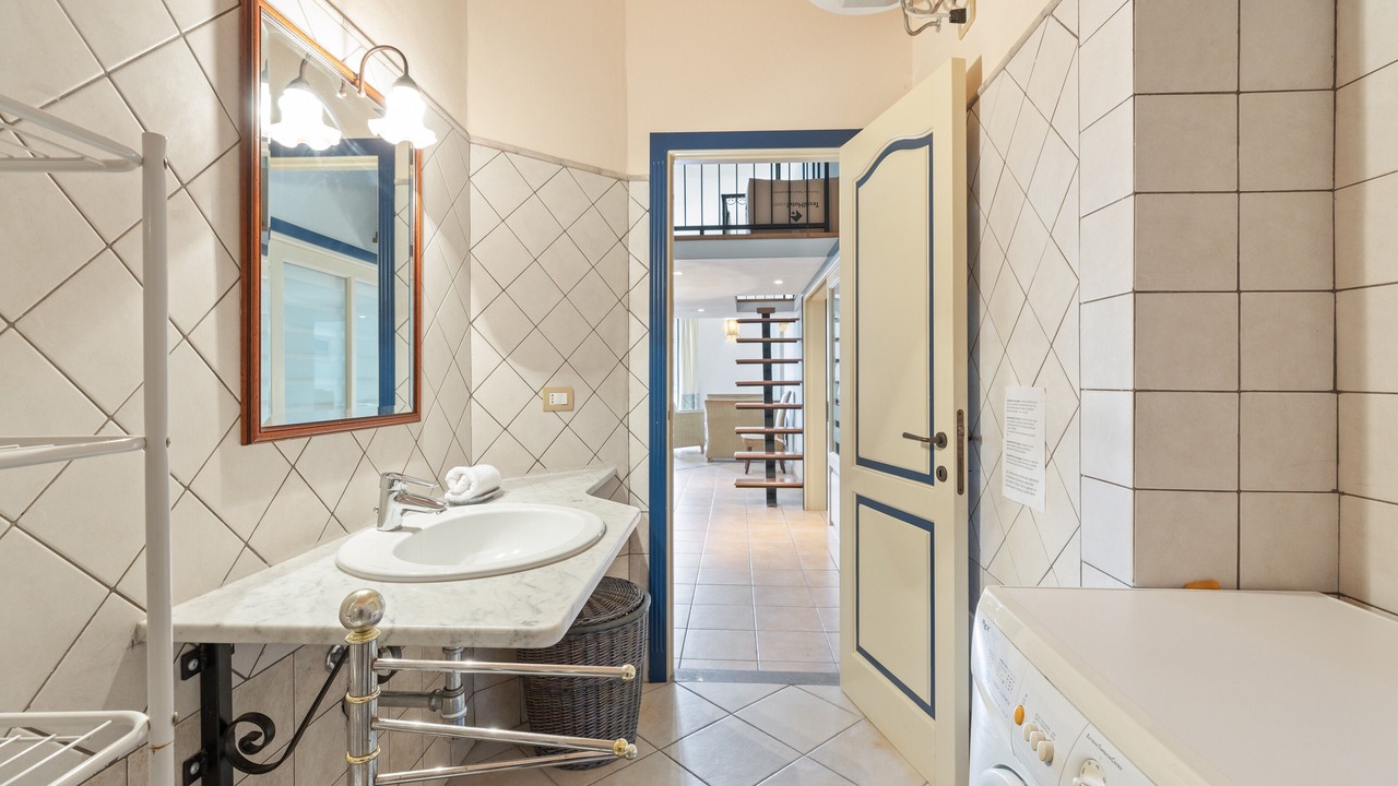 Photo of Bathroom in Bosa Historic Centre