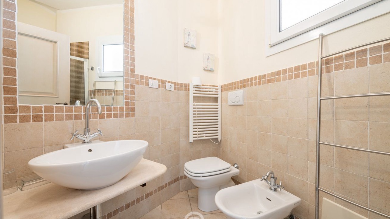 Photo of Bathroom in Eden Rock