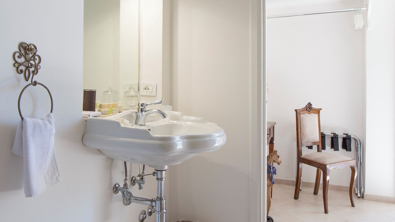 Photo of Bathroom in Meta