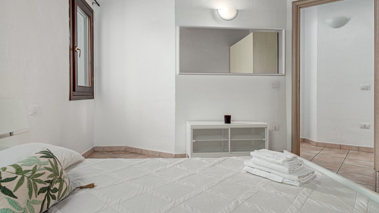Photo of Bedroom in Baia Caddinas