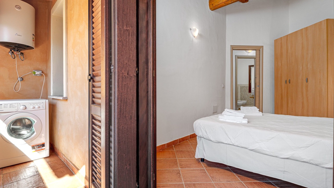 Photo of Bedroom in Baia Caddinas